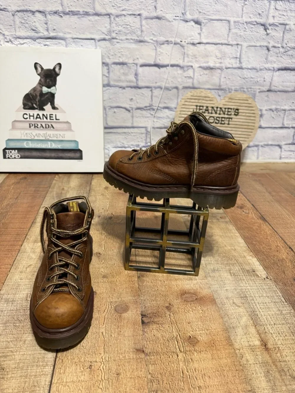 Dr. Martens VTG Grizzly Brown Leather Boots Made England Mens US 5 8287 AW 004